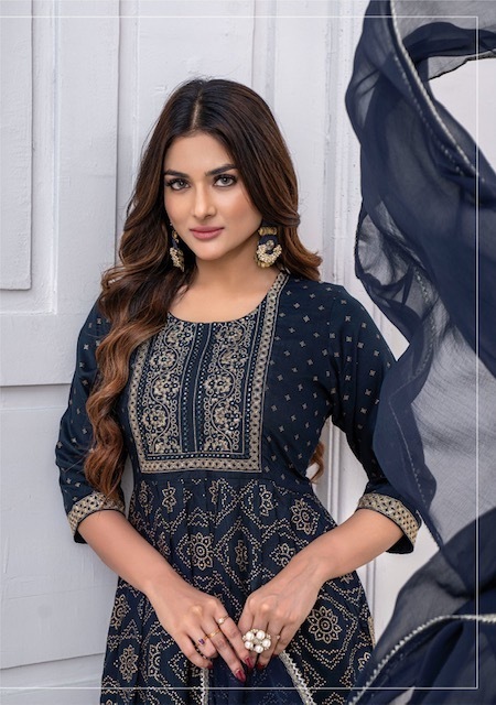 WANNA-NAIRA-QUEEN-VOL-6-READYMADE-NAIRA-CUT-KURTIS-WHOLESALER-IN-SURAT-4